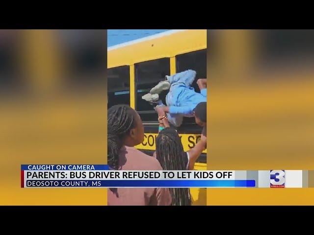 MS bus driver on leave after trapping children on school bus