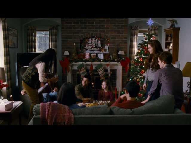 THE TWILIGHT SAGA: BREAKING DAWN PART 2 - TV Spot "Holiday"