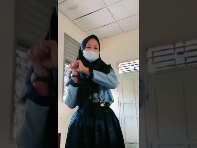 tiktokan di sekolah siswa smp | siswi cantik