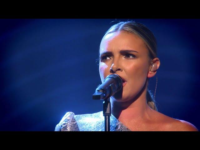 Nadine Coyle singing ZOMBIE by The Cranberries 31 Oct 2022