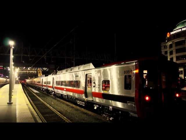 Late night Stamford Railfanning with Train538 8-13 (M8 test train, meets & more)