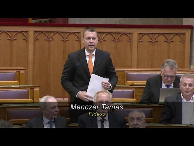 Menczer Tamás napirend előtti felszólalása és Dömötör Csaba válasza