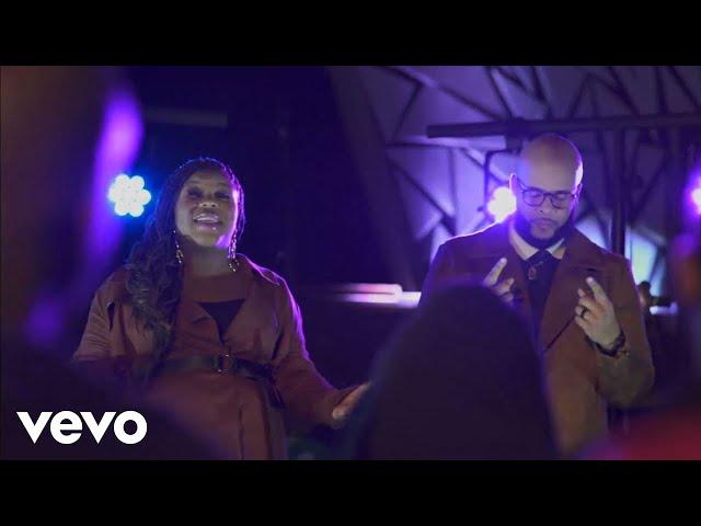 James Fortune - I AM ft. Deborah Carolina