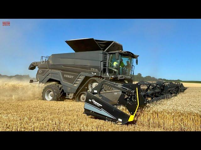 790 hp FENDT IDEAL Combine Harvesting