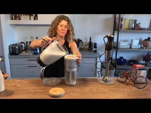  Tips & Tricks: How to use the Vegan Milker mortar