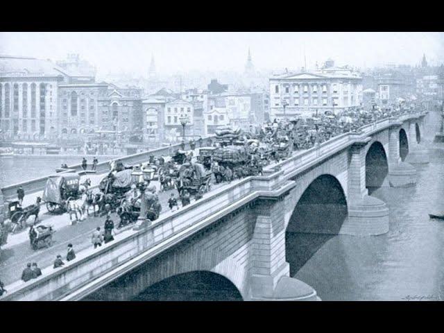 London Bridge - the Story of Four Bridges