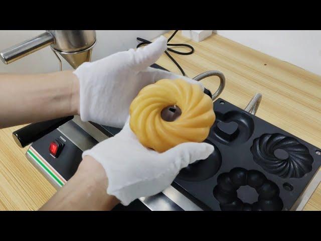 DONUT MAKER WITH TEFLON COATING