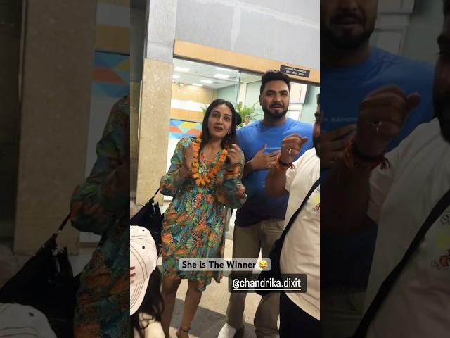 Vada Pav Girl Chandrika Dixit Back To Delhi After Eviction From Bigg Boss OTT 3 Look At Her Reaction