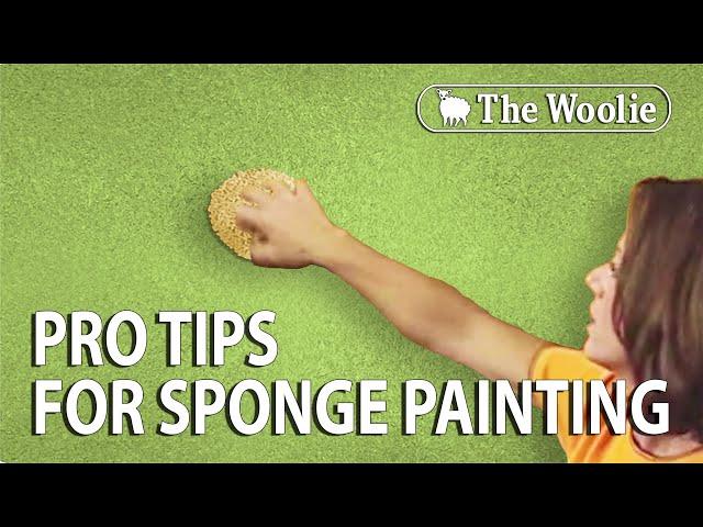 Faux Finish Sponge Painting Using Glaze by The Woolie #DIY #FauxPainting #Painting #HowToPaint