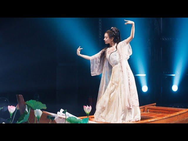 Cheng Xiao performs Chinese Traditional Dance 《如梦令 | Like A Dream》for Kuaishou 1001 Gala