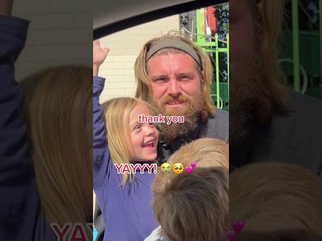 Homeless family & kids get beautiful surprise #shorts