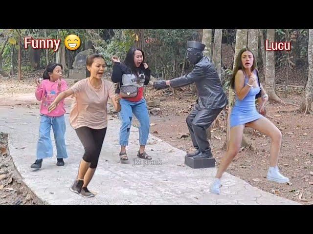 STATUE PRANK, FUNNY, JUST FOR LAUGHING, FOR FUN , PATUNG PRANK LUCU