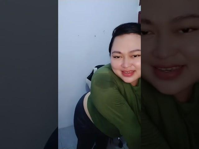 tante gemoi2 @tantegemoi2 sedang LIVE   TikTok 2023 04 14 01 23