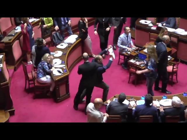 I put spongebob music over Italian Parliament quarrel