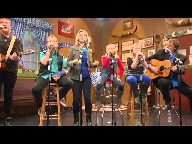 Martin Family Circus sings "Happy" On Larry's Country Diner 2015