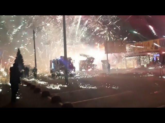 Extreme fireworks display in Russia as pyrotechnics store catches fire