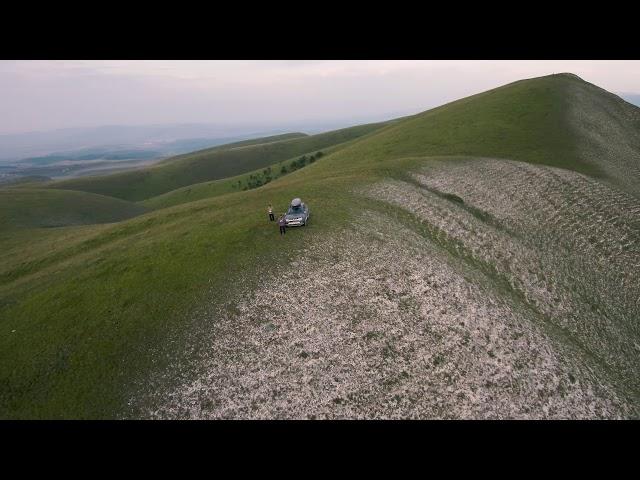 еще версия...На гимринском хребте где вид на горный Дагестан и предгорный видео с дрона В. Каранай