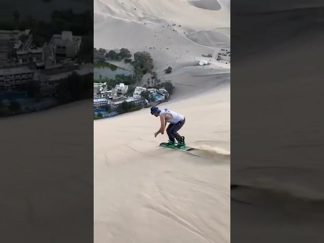 Sandboarding Huacachina 2022, Peru 