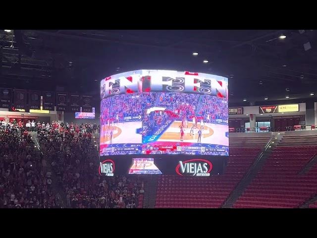 Viejas Arena explodes as SDSU Aztecs advance to 2023 NCAA Final on buzzer beater!!!