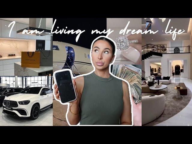 WHAT’S ON MY IPHONE *VISION BOARD* + HOW TO CUSTOMIZE YOUR SCREEN | itsactuallyak