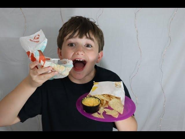 asmr taco bell-taco eating crunches,soda,chips and chesse