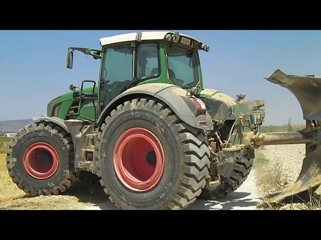 Fendt 824 Vario Diesel Tractor  - 1 Metre Deep Plough