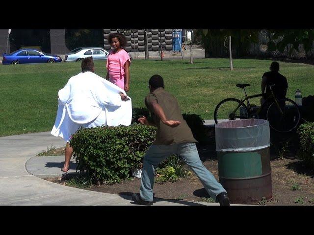 Flashing Children Prank!