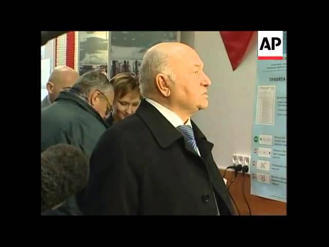 Moscow mayor, Communist leader vote in parliamentary elex