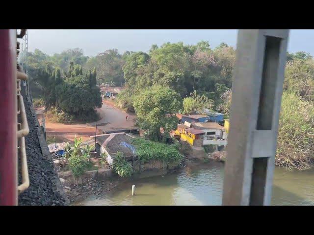 Goa's Zuari bridge || scariest Rail bridge