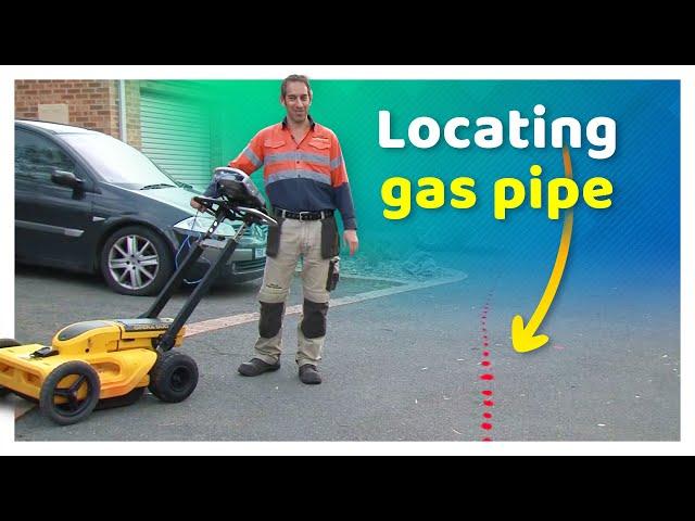 Locating underground gas pipe using ground penetrating radar