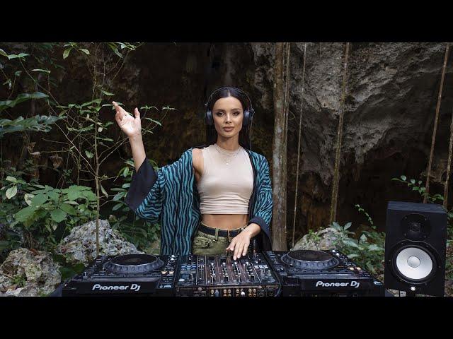 Korolova - Live @ Tulum Jungle, Mexico / Melodic Techno, Progressive House Mix