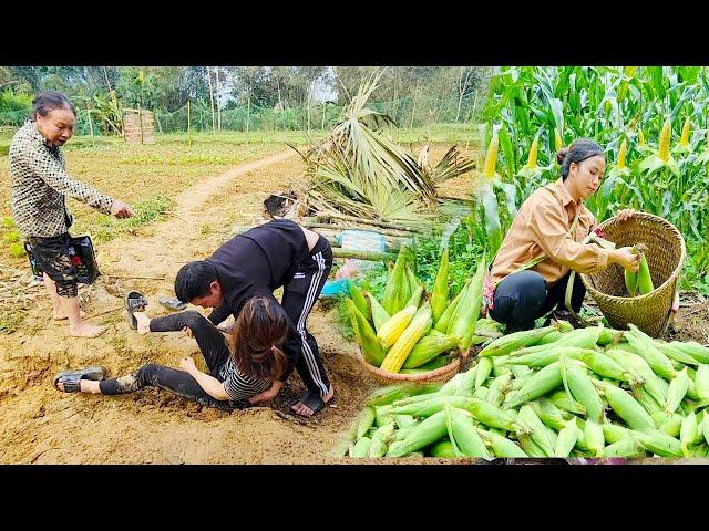 50 days of hardship that mothe and child had to endure -Harvest corn to bring to the market to sell