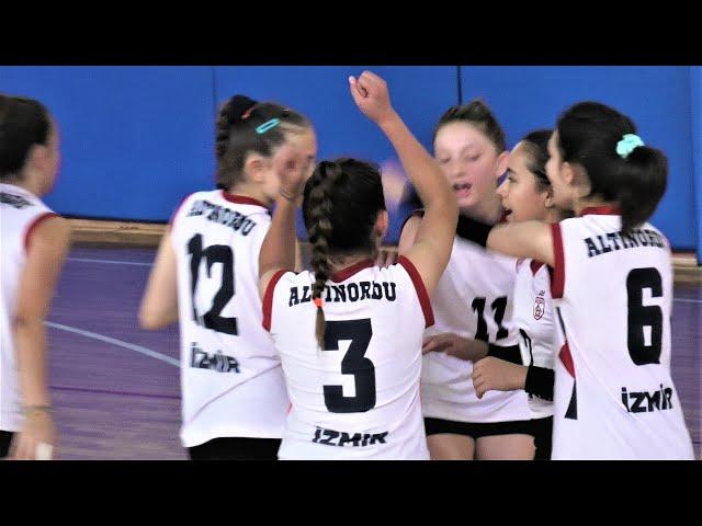 Turkish İzmir Güzelyalı Volleyball - Altınordu Midi Girls Volleyball Match I 2 Set I Full Excitement