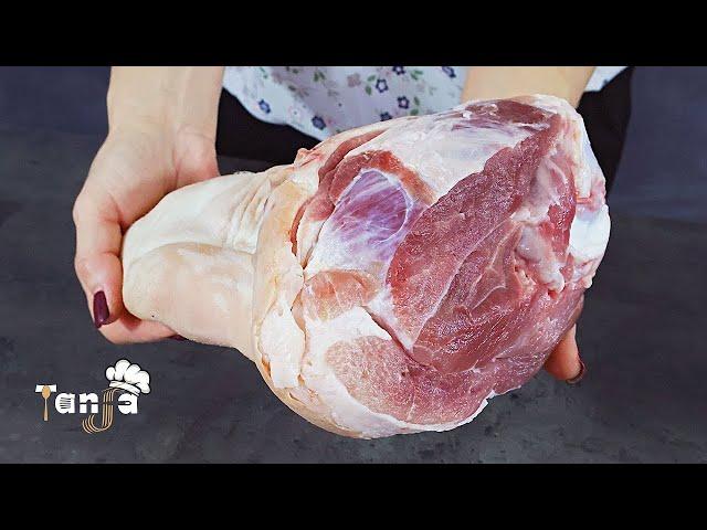 After watching this video, you will never go to a restaurant! pork leg baked in the oven!