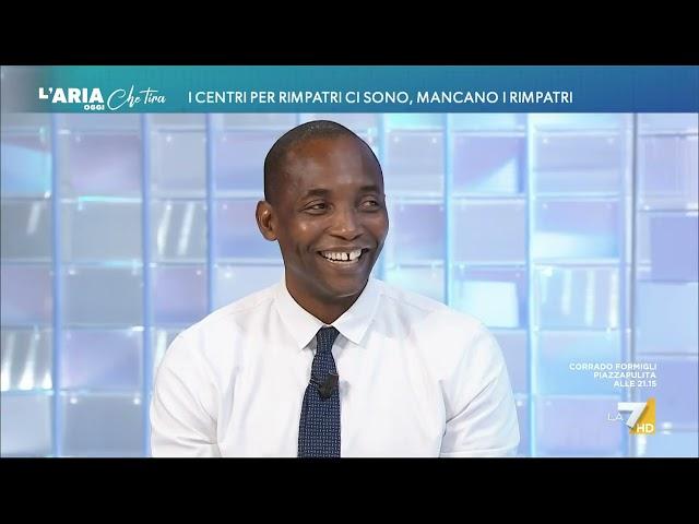 Scontro tra Massimo De Manzoni e Aboubakar Soumahoro: "Va nei centri che gestiscono immigrati, ...