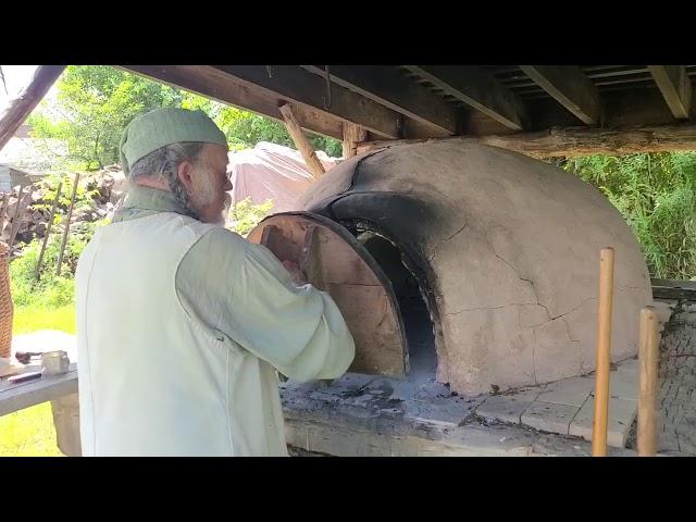 Virtual Prairie Days: Cob Oven Bread