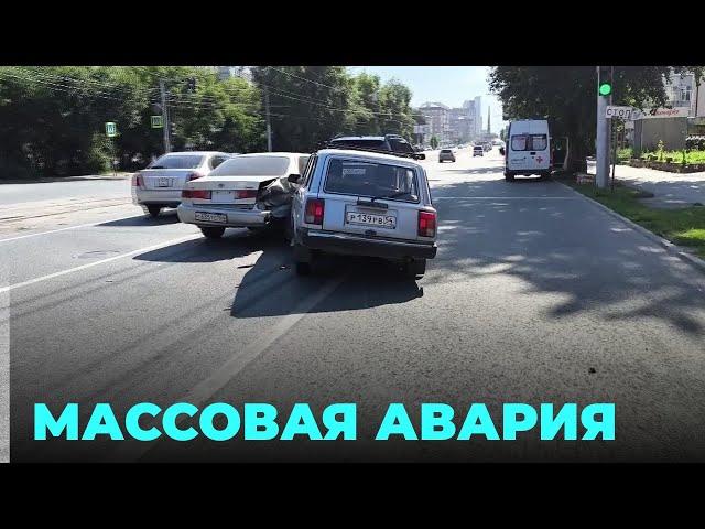 Доигрался в «шашки»: массовое ДТП в Новосибирске