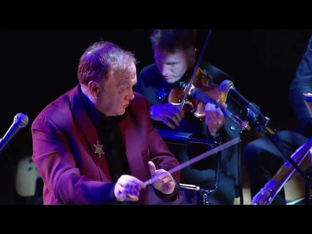 Mike Batt - Caravan Theme (Live at Cadogan Hall)