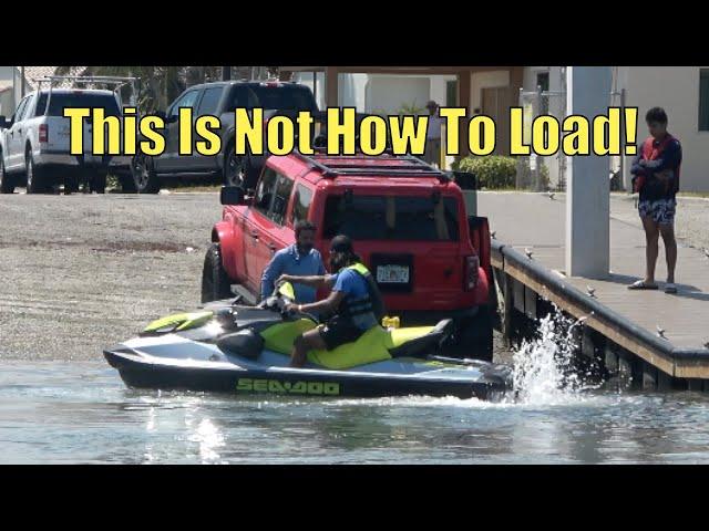 This Is Not How You Load! | Boynton Beach | Broncos Guru | Wavy Boats