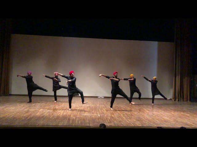 KHALSA COLLEGE  FAREWELL BHANGRA PERFORMANCE|New Punjabi Songs |SGTB KHALSA #Khalsa #3Pegg #Farewell