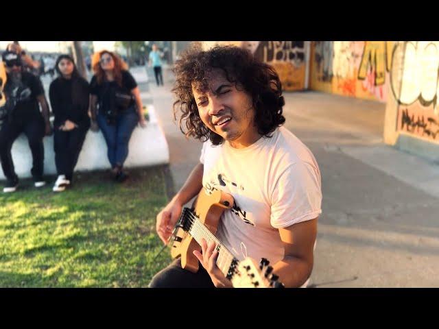 Arpeggios at the speed of light - street guitar player - Damian Salazar