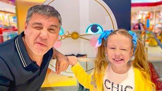 Nastya ve babası Evelyn'in doğum günü partisine sürpriz yaptı - Çocuklar için video serisi
