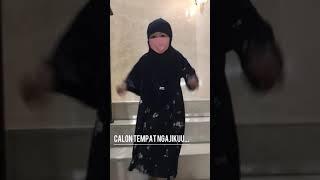 Solat di Masjid Suciati Saliman #AlmaShow57