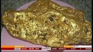 4kg gold nugget find (Australia) - BBC News - 26th August 2016