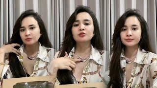 Michelle Ziudith Hot Info  Live di Bali, Pamerkan Kalung Buatan Lokal,Netizen Salfok Br* Hitam Wow