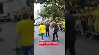 SÓSIA DE BOLSONARO MARCA PRESENÇA EM ATO NA AVENIDA PAULISTA