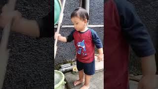 Anak kecil mau ngepel#shorts #viral