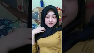 tiktok jilbab gunung gede sange hot || tiktok dance 2021 #shorts