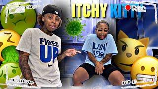 “ITCHY  “ WHILE WE COOK PRANK ON GIRLFRIEND!! | KICKMAX.RU REVIEW 