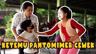 DODDY MICRO || DUEL PANTOMIME DI TENGAH PAWAI SENI